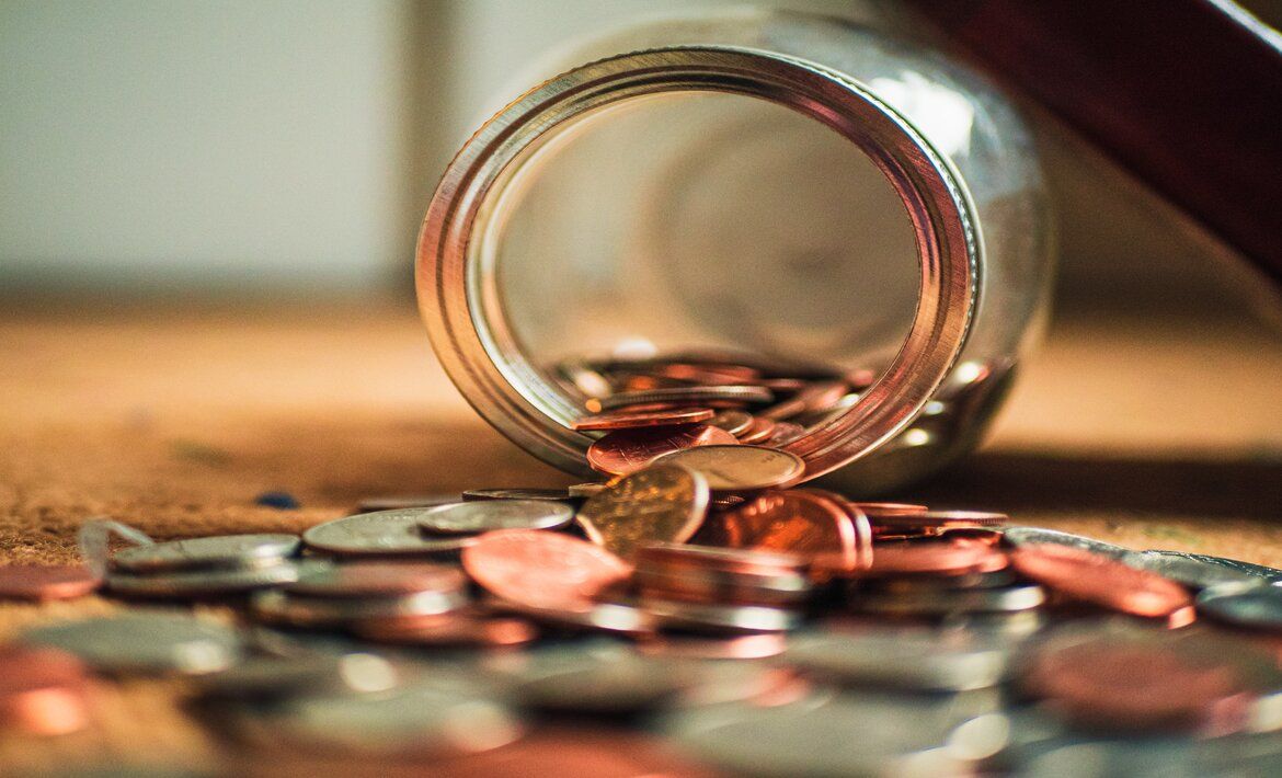 8 proven B2B sales strategies to win more customers