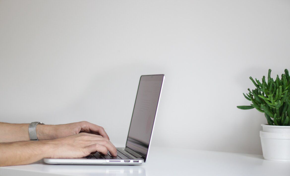 A sales manager's guide to fighting manual data entry